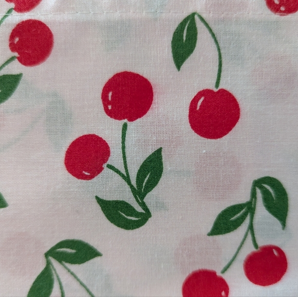 Kate Spade (Cherry Toss) King Sheet Set, NWT - Picture 3 of 3